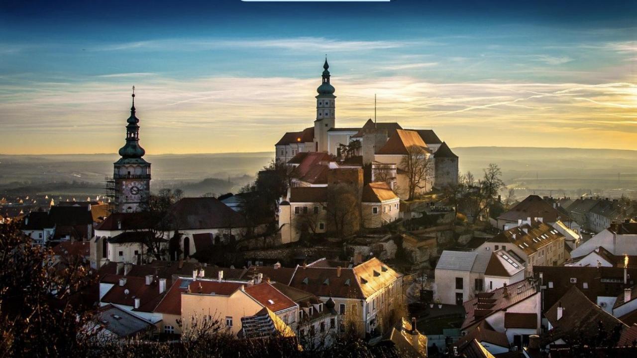 Guesthouse Mikulas Mikulov - Free Parking In The City Center Exterior photo