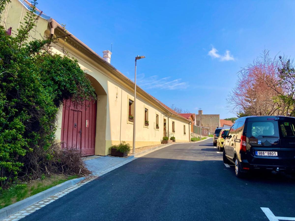 Guesthouse Mikulas Mikulov - Free Parking In The City Center Exterior photo