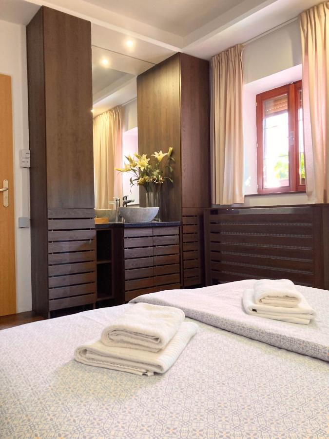 Guesthouse Mikulas Mikulov - Free Parking In The City Center Exterior photo